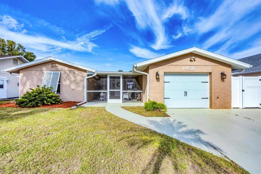 Lovingly maintained 3-bedroom, 2-bath pool home in Venice - Beach Home for sale in Venice, Florida on Beachhouse.com