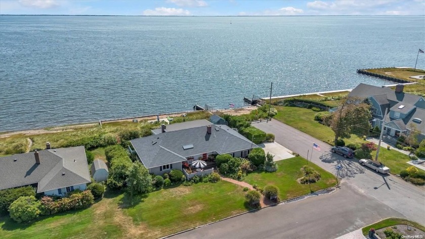 Rare opportunity to own on the Bay in Sayville! Exceptional - Beach Home for sale in Sayville, New York on Beachhouse.com