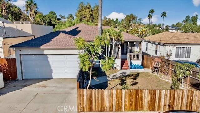Welcome to 1092 W 6th St -- a rare opportunity in the heart of - Beach Home for sale in San Pedro, California on Beachhouse.com