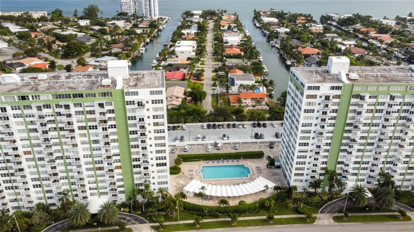This meticulously maintained condominium seamlessly blends - Beach Condo for sale in North Miami, Florida on Beachhouse.com