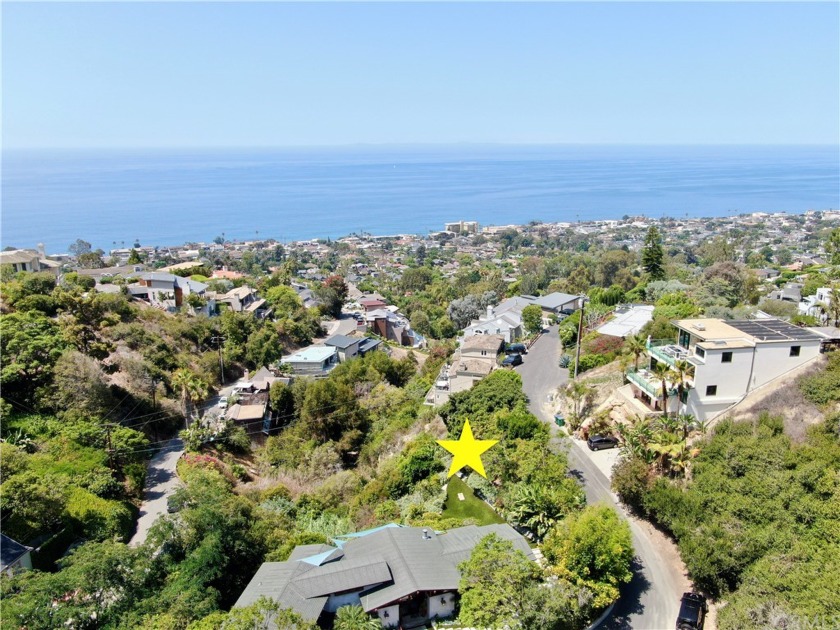 4,792 sq. ft. Buildable, ocean view lot located near the end of - Beach Lot for sale in Laguna Beach, California on Beachhouse.com