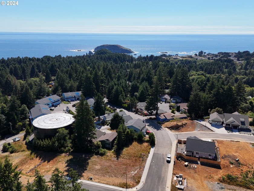 Welcome to Seacrest Estates, your perfect opportunity to live in - Beach Lot for sale in Brookings, Oregon on Beachhouse.com