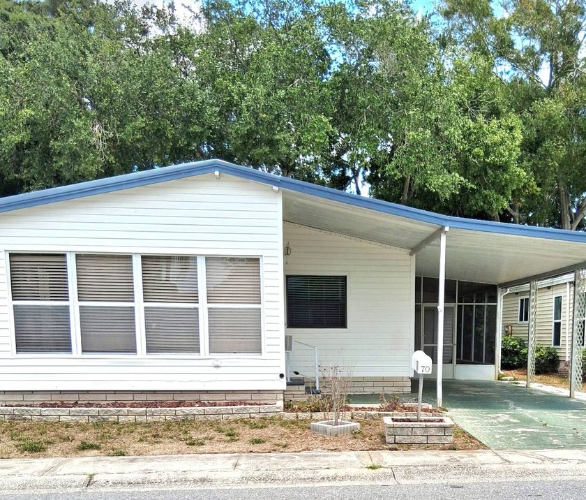 GREAT PRICE for this beautiful 26x43 custom quality Palm arbor - Beach Home for sale in Largo, Florida on Beachhouse.com