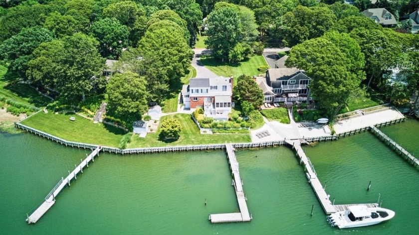Spectacular Waterfront Oasis with Long Island Sound Access - - Beach Home for sale in Mattituck, New York on Beachhouse.com