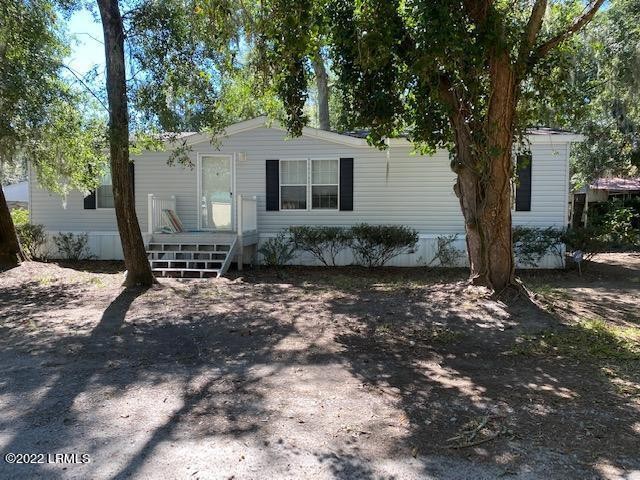 Come make your full time or part time home at quiet and inviting - Beach Home for sale in Saint Helena Island, South Carolina on Beachhouse.com