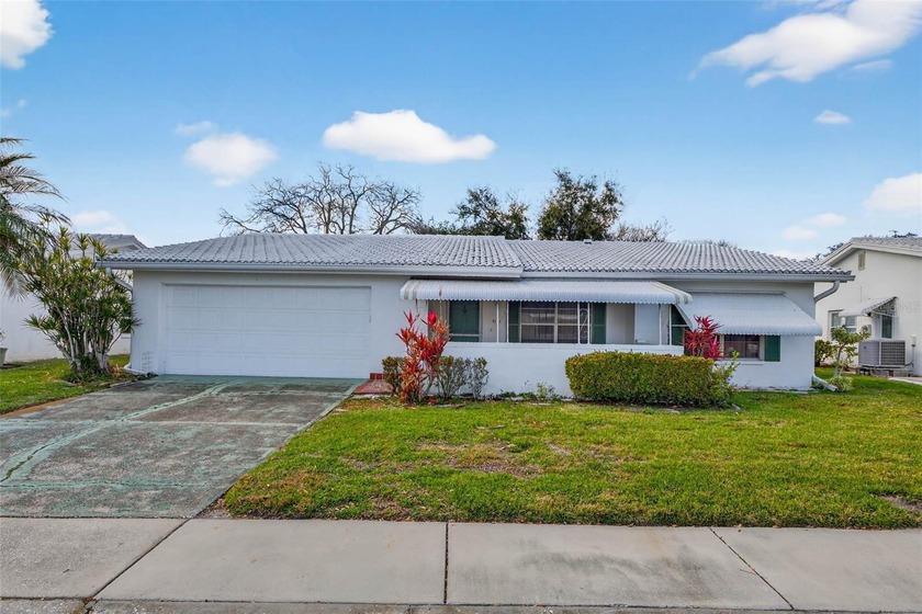 Under contract-accepting backup offers. One or more photo(s) has - Beach Condo for sale in Pinellas Park, Florida on Beachhouse.com