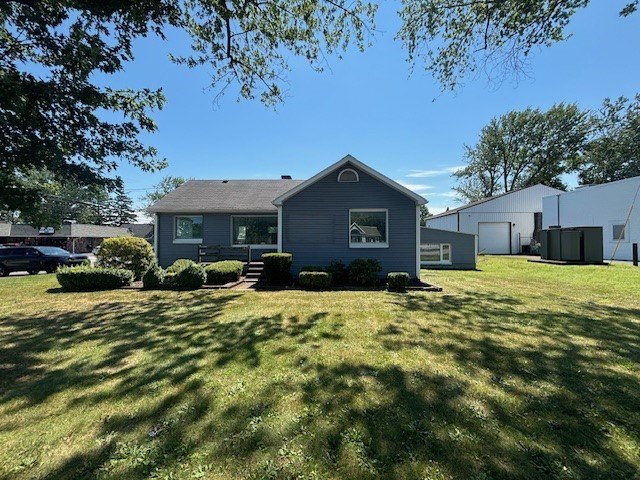 GREAT NEW PRICE!!! MOTIVATED SELLER! Commercial property on - Beach Commercial for sale in Erie, Pennsylvania on Beachhouse.com