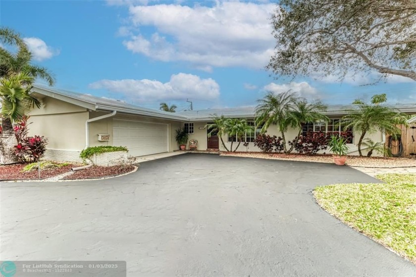 Discover the ultimate Pompano Beach lifestyle in this inviting - Beach Home for sale in Pompano Beach, Florida on Beachhouse.com