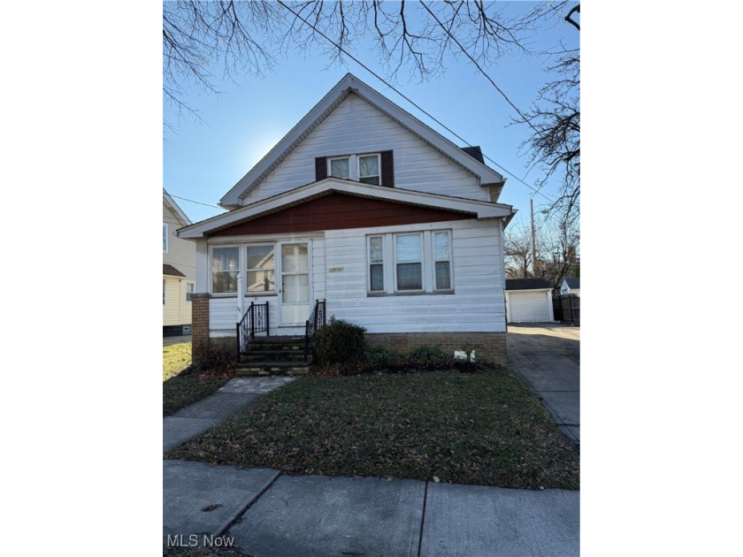 Excellent investment or owner-occupant opportunity! This - Beach Home for sale in Cleveland, Ohio on Beachhouse.com