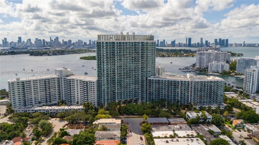 Stunning corner penthouse offers 2,029 square feet of elegantly - Beach Condo for sale in Miami Beach, Florida on Beachhouse.com