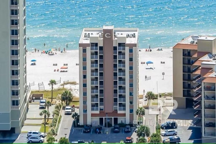 Welcome to this wonderful 2nd floor unit overlooking the white - Beach Condo for sale in Gulf Shores, Alabama on Beachhouse.com