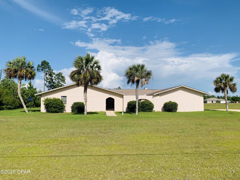 Beautifully Remodeled Home on a full one Acre of land. Centrally - Beach Home for sale in Panama City, Florida on Beachhouse.com
