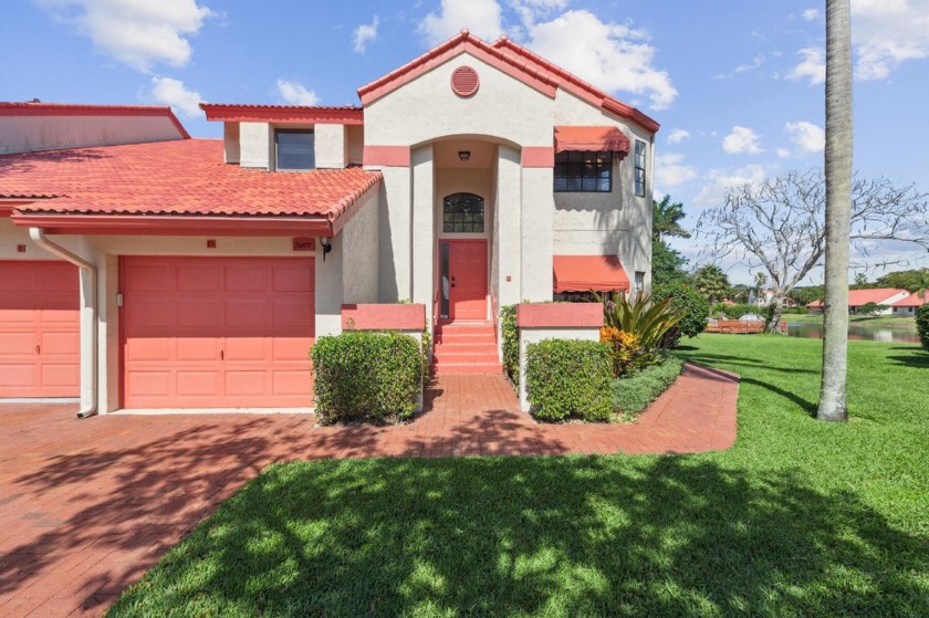 Welcome to this stunning 3 bedroom, 2 bath corner-unit condo - Beach Condo for sale in Delray Beach, Florida on Beachhouse.com