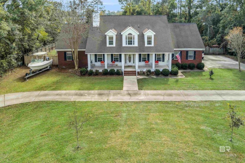 Beautiful CUSTOM BUILT 5BR/3BA brick home on 1+ACRE with NO HOA! - Beach Home for sale in Foley, Alabama on Beachhouse.com