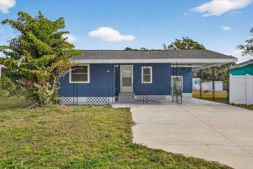 One or more photo(s) has been virtually staged. Seller is - Beach Home for sale in St. Petersburg, Florida on Beachhouse.com