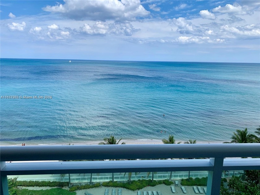 AMAZING OCEAN FRONT UNIT! 2 BEDROOMS 2 FULL BATH AMAZING RESORT - Beach Condo for sale in Hollywood, Florida on Beachhouse.com