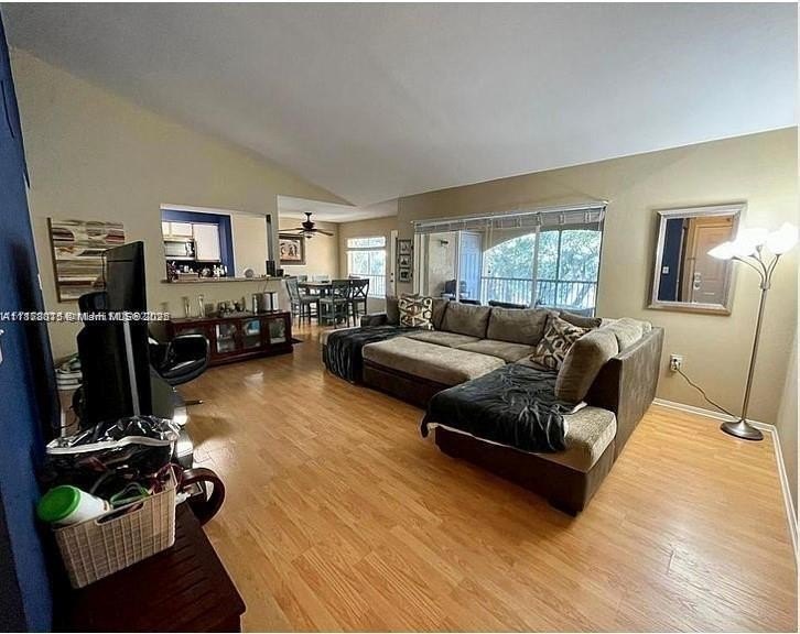 Stunning 2-Bed, 2-Bath Lakeview Condo with Resort-Style - Beach Condo for sale in Oakland Park, Florida on Beachhouse.com