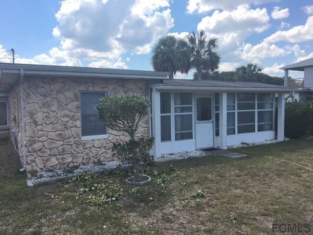 This is a GEM waiting to be POLISHED! Over Sized Sought After - Beach Home for sale in Flagler Beach, Florida on Beachhouse.com