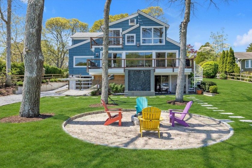 Calling all boat enthusiasts ! Your waterfront wish has finally - Beach Home for sale in East Moriches, New York on Beachhouse.com