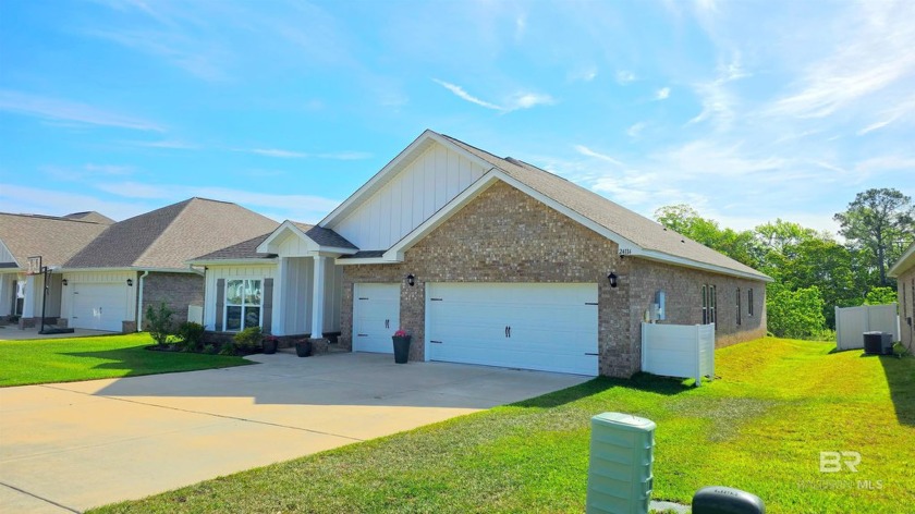 4-Bedroom Home with Mother-in-Law Suite in Jubilee Farms - Beach Home for sale in Daphne, Alabama on Beachhouse.com