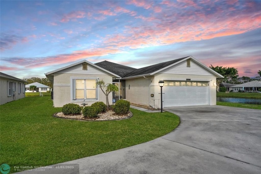 Welcome to this home with endless potential! This concrete-block - Beach Home for sale in Fort Pierce, Florida on Beachhouse.com