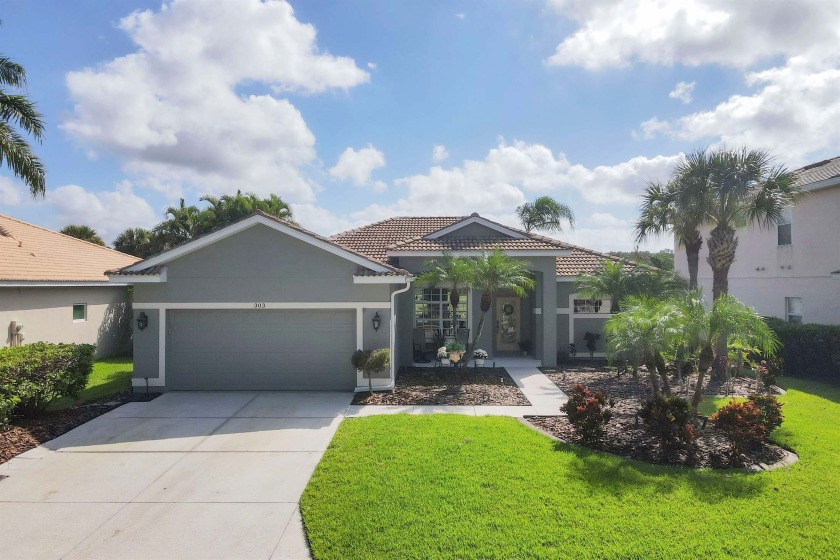 Stunning Fully Renovated Golf Course Home in Heritage Harbour - Beach Lot for sale in Bradenton, Florida on Beachhouse.com