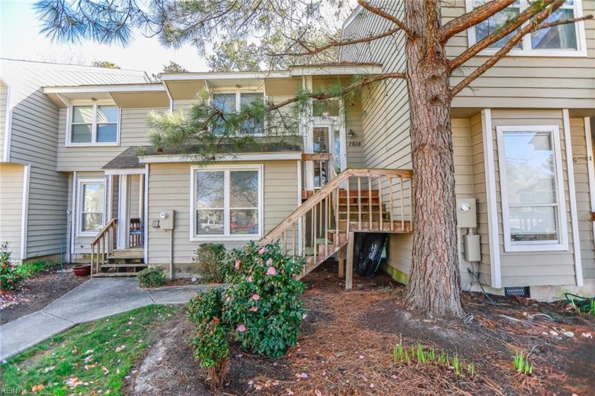 Don't miss out on this beautiful condo in sought after Heron's - Beach Townhome/Townhouse for sale in Virginia Beach, Virginia on Beachhouse.com