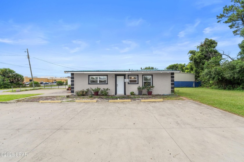 1619 Lisenby Ave is currently occupied as a full service Nail - Beach Commercial for sale in Panama City, Florida on Beachhouse.com