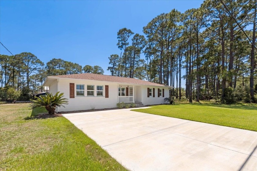 This 3 bedroom, 2 bath beautifully remodeled home is ready to - Beach Home for sale in Panacea, Florida on Beachhouse.com