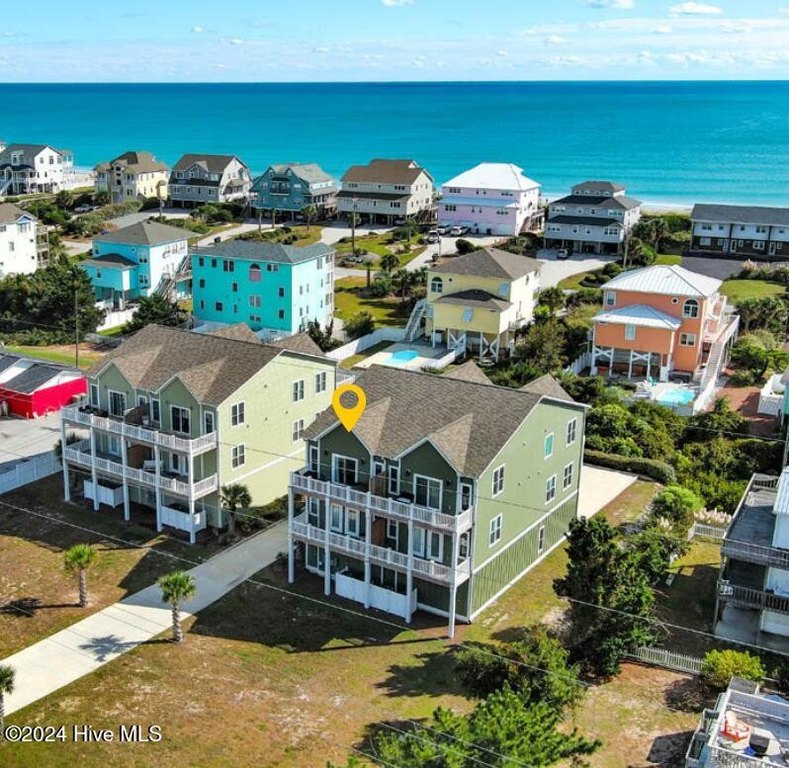 Welcome to your dream COASTAL RETREAT at 3309 Emerald Drive, the - Beach Townhome/Townhouse for sale in Emerald Isle, North Carolina on Beachhouse.com