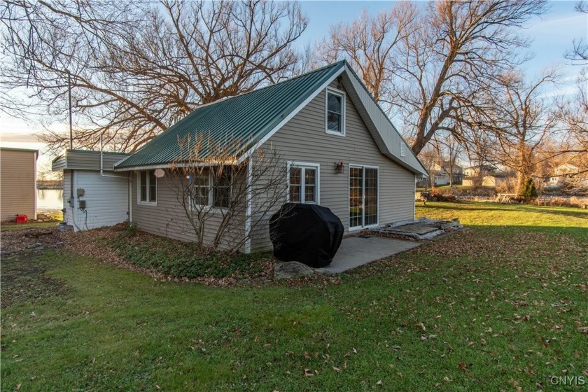 This lovely two bedroom year round waterfront home, located just - Beach Home for sale in Lyme, New York on Beachhouse.com