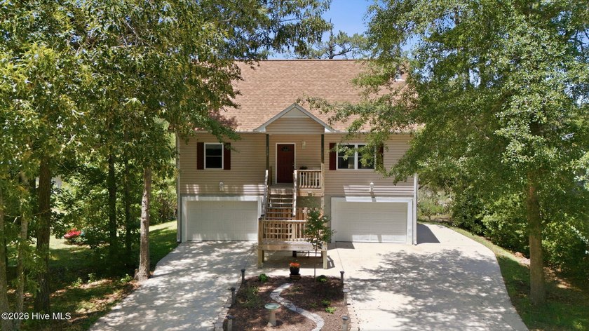 Experience the best of waterfront living in Fairfield Harbor - Beach Home for sale in New Bern, North Carolina on Beachhouse.com