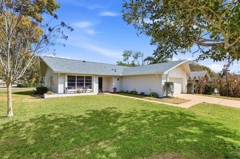 Under contract-accepting backup offers. Welcome to this - Beach Home for sale in Palm Harbor, Florida on Beachhouse.com