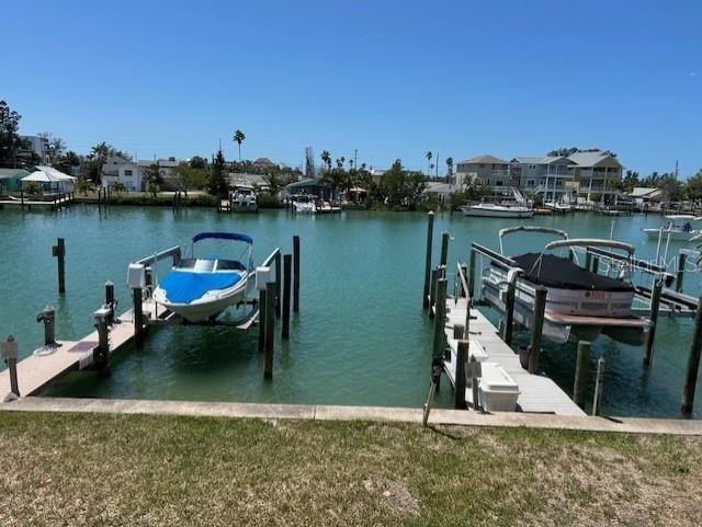 BEAUTIFUL WATERFRONT TOWNHOME ON TREASURE ISLAND-ISLAND OF CAPRI
 - Beach Townhome/Townhouse for sale in Treasure Island, Florida on Beachhouse.com