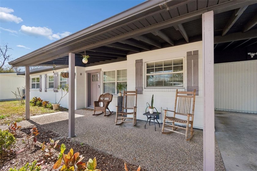 Located in South Tampa just off of Westshore Blvd, this - Beach Home for sale in Tampa, Florida on Beachhouse.com