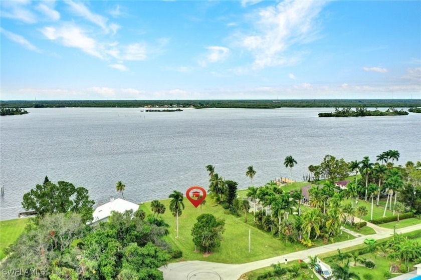 Rare opportunity to own one of the few remaining RIVERFRONT lots - Beach Lot for sale in Fort Myers, Florida on Beachhouse.com