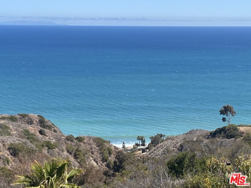 Incredible ocean, whitewater and Catalina Island views from this - Beach Lot for sale in Malibu, California on Beachhouse.com