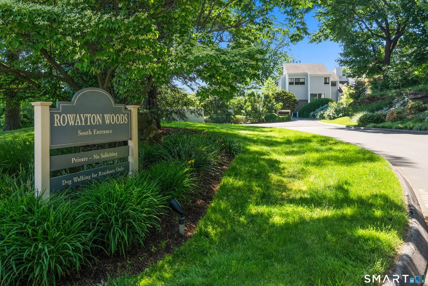 Welcome to Rowayton Woods! Conveniently located just minutes - Beach Condo for sale in Norwalk, Connecticut on Beachhouse.com