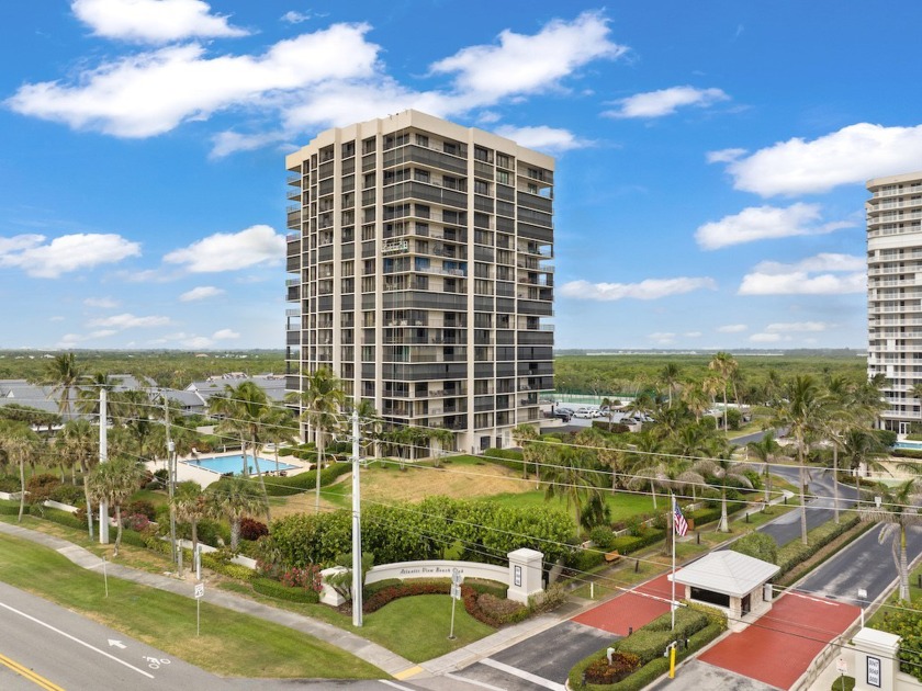 Discover this stunning 2-bed, 2-bath condo with breathtaking - Beach Home for sale in Hutchinson Island, Florida on Beachhouse.com