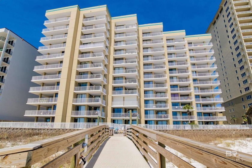 Gorgeous 3 bed/ 3 bath NEWLY RENOVATED in 2019.  This unit is a - Beach Home for sale in Orange Beach, Alabama on Beachhouse.com