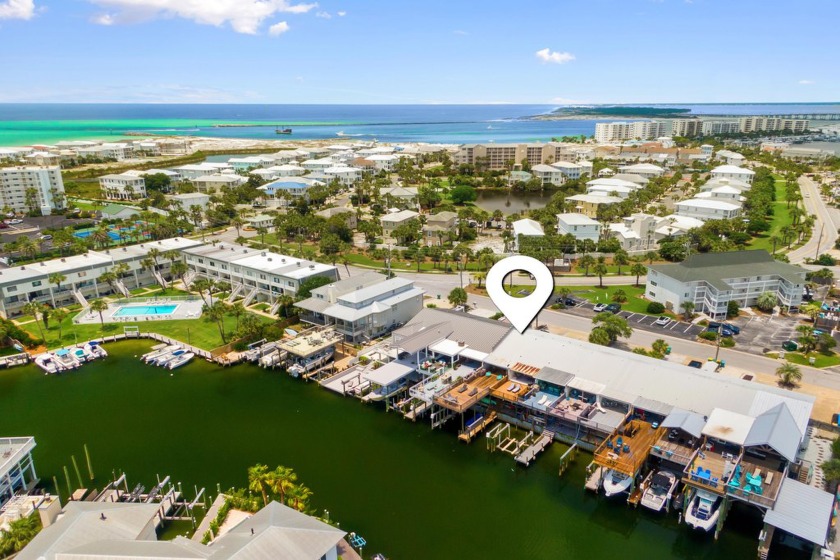 Located on desirable Holiday Isle, this spacious unit features - Beach Home for sale in Destin, Florida on Beachhouse.com
