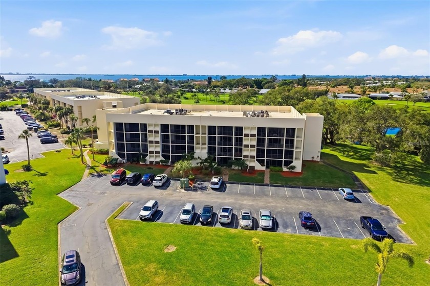 Step inside this beautifully remodeled 3rd-floor, 2-bedroom - Beach Condo for sale in Bradenton, Florida on Beachhouse.com