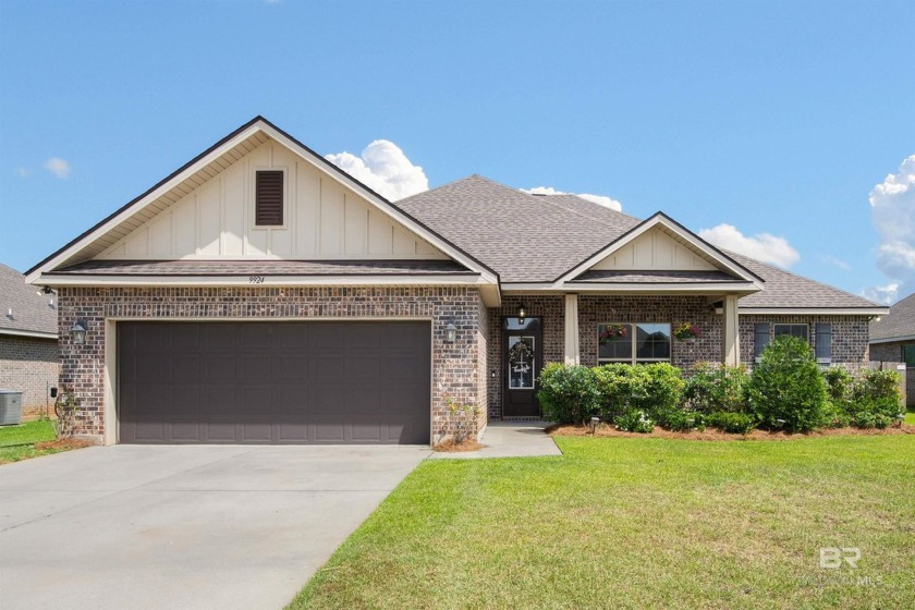 Beautiful 4 bedroom 2 bath brick and hardie Craftsman style home - Beach Home for sale in Daphne, Alabama on Beachhouse.com