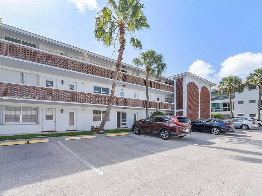 Welcome to effortless coastal living in Lighthouse Point - Beach Condo for sale in Lighthouse Point, Florida on Beachhouse.com