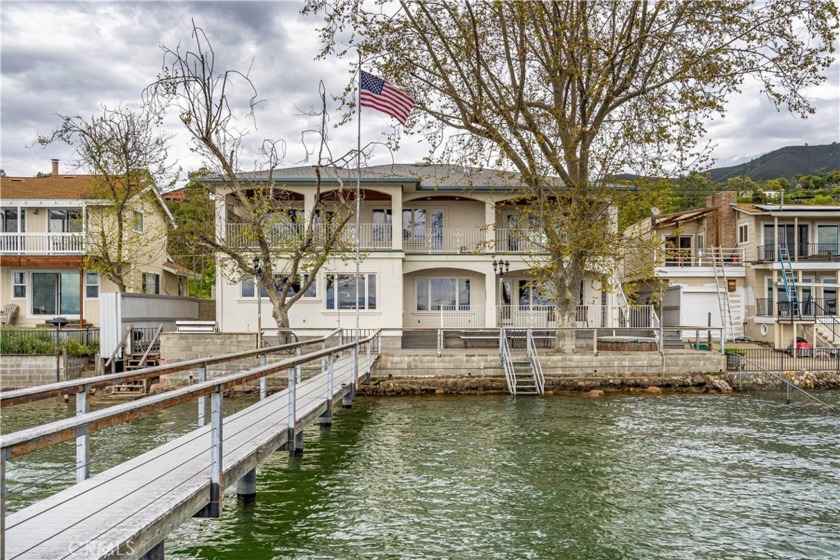 Perched on the shores of Clearlake in Nice, CA, this custom home - Beach Home for sale in Nice, California on Beachhouse.com