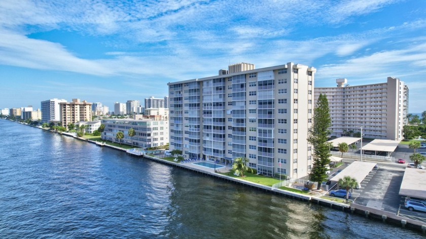 THIS RARE CORNER 10TH FLOOR UNIT Beautiful Intracoastal Condo in - Beach Condo for sale in Pompano Beach, Florida on Beachhouse.com