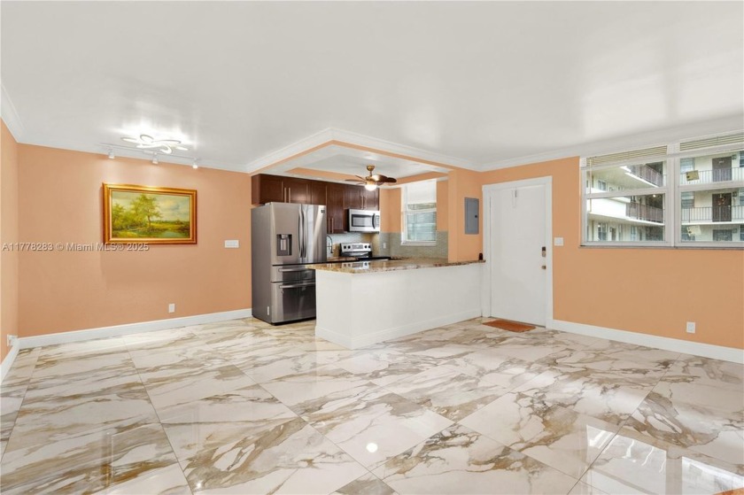 Welcome to Your New Home in Hollywood! Experience this stunning - Beach Condo for sale in Hollywood, Florida on Beachhouse.com