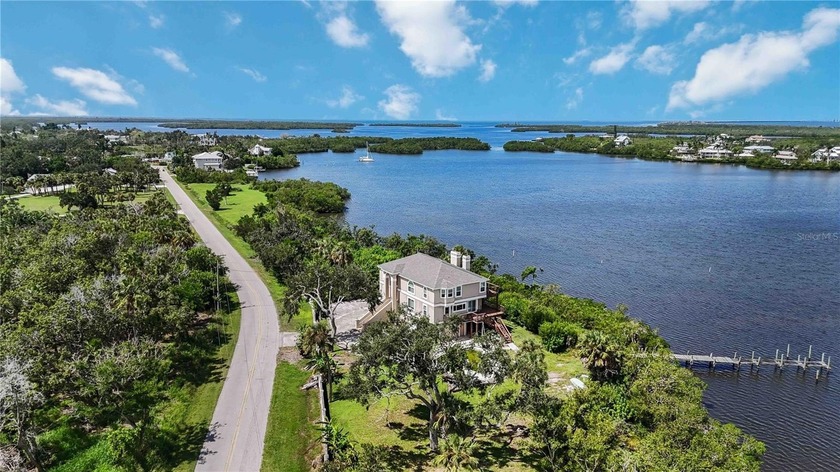 Welcome to Mariner's Retreat, an extraordinary waterfront - Beach Home for sale in Terra Ceia, Florida on Beachhouse.com