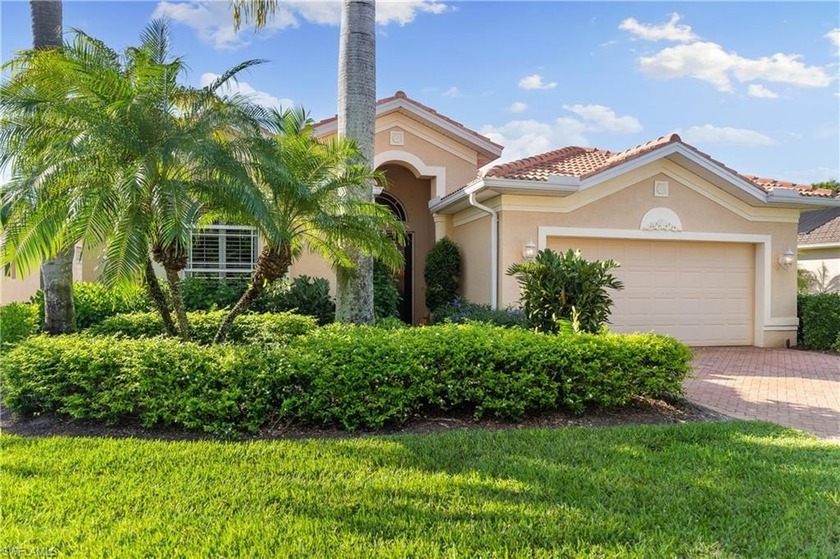 Calling all golfers! This exceptional Toll Brothers built home - Beach Home for sale in Bonita Springs, Florida on Beachhouse.com