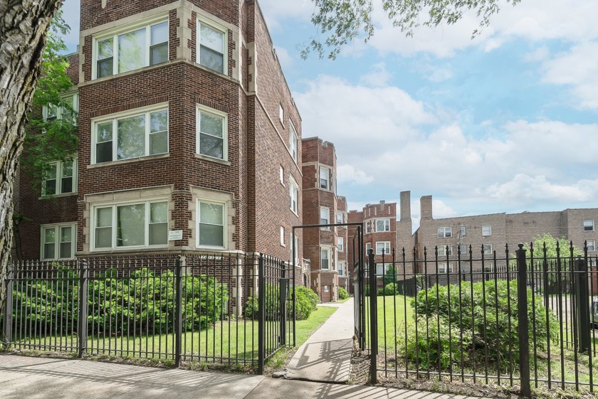 Discover this stunning 13-unit multi-family property nestled in - Beach Commercial for sale in Chicago, Illinois on Beachhouse.com